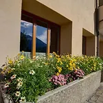 Chesa Munteratsch 2-zimmerwohnung 610 Typ E Апартаменты